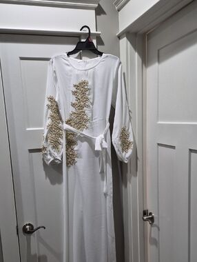 Elegant White Maxi Dress with Gold Embellishment